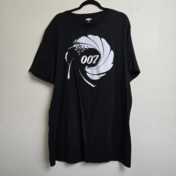 007 James Bond Black White Short Sleeve Crewneck Graphic Tee - Picture 1 of 6